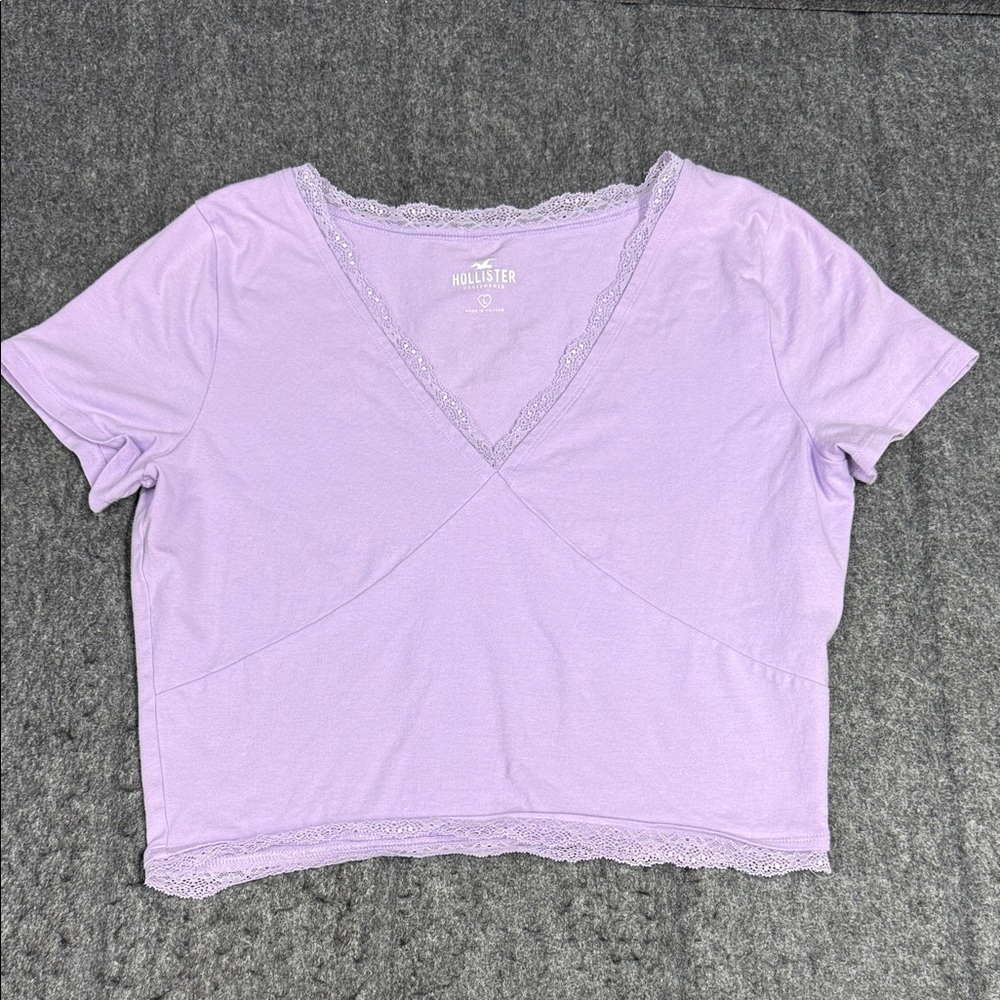 Hollister Women's Light Purple Lace Trim Tee